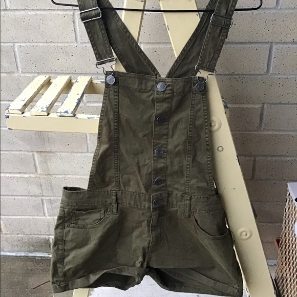 Hunter Green Overall Shorts - Picture 1 of 3